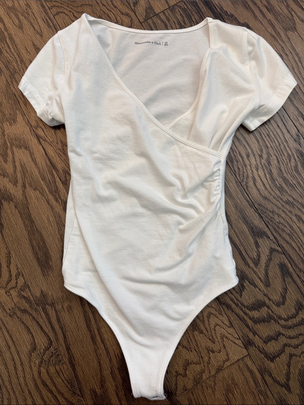 Abercrombie & Fitch Cream Wrap-Front Short Sleeve Bodysuit size XS